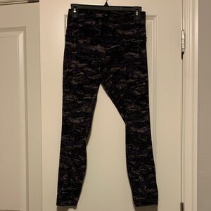 LuluLemon Purple and Black Leggings
Cotton Feel, GUC, Size 6